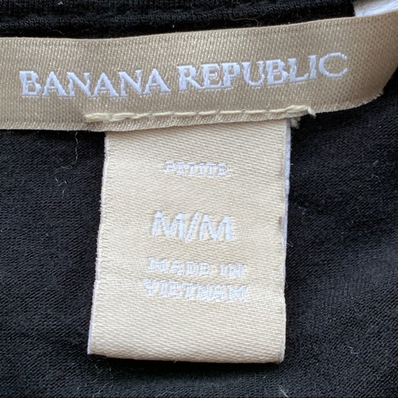 3/$20 Banana Republic black top - Picture 3 of 4